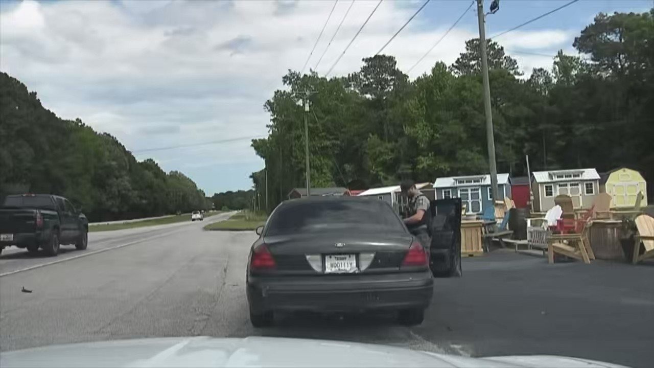 HT17. Gang Leader Opens Fire, Injures Charleston Deputy During Routine Stop