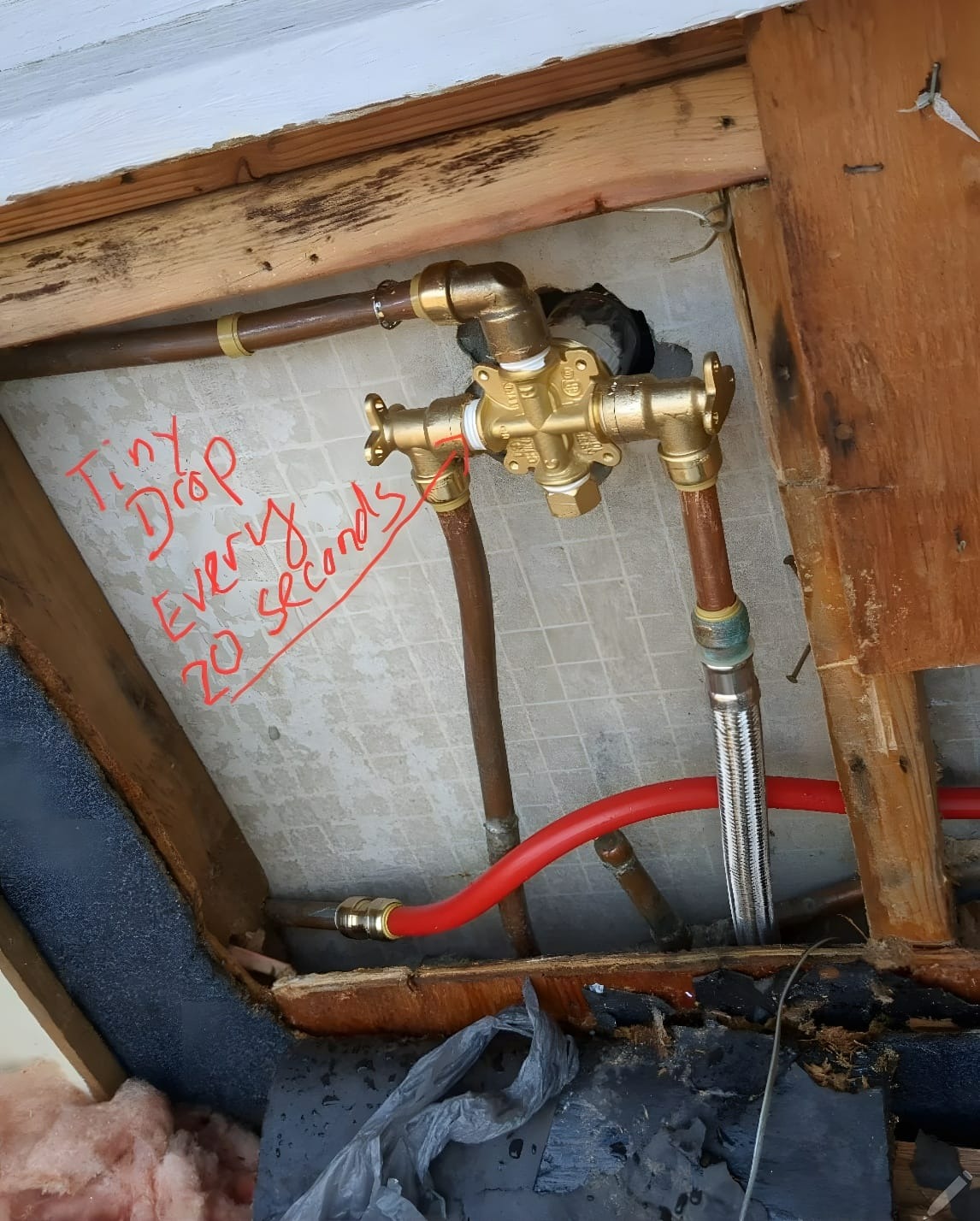 HT17. Shower Valve Leaking at the White Plumber’s Tape: Causes, Fixes, and DIY Solutions